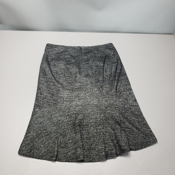Ann Taylor 68% wool gray and black skirt women's size 0 petite - Picture 3 of 9
